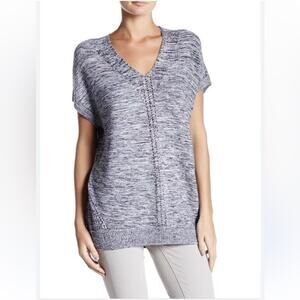 VINCE SHORT SLEEVE KNIT SWEATER V NECK TUNIC GRAY MEDIUM